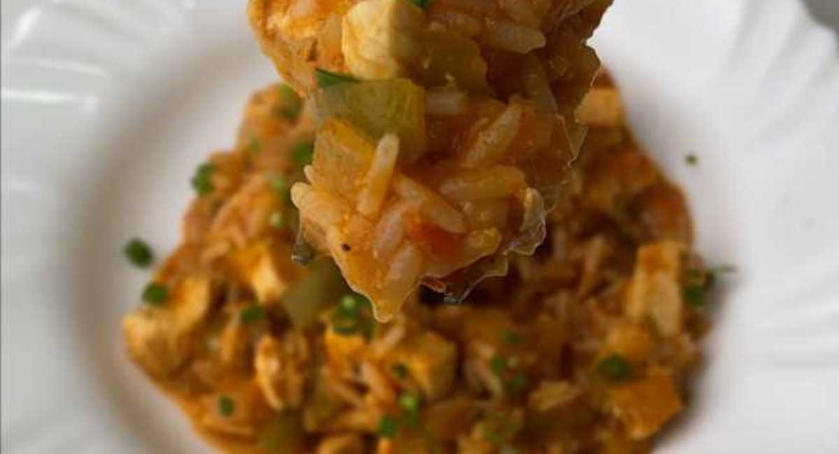 Mezcla arroz con pollo, ¡todos te pedirán la receta!