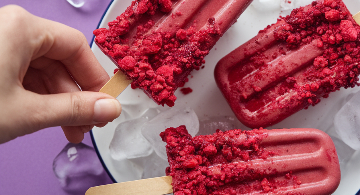 Strawberry Crunch Cheesecake Pops