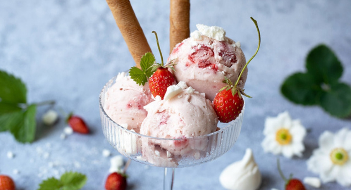 Glace végétalienne fraise amande beurre (5 minutes)