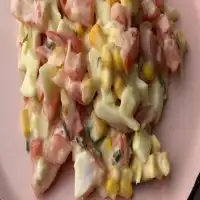 Esta salada é tão deliciosa e saudável que eu a faço várias vezes!