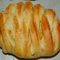 Pão Recheado com Presunto e Mussarela