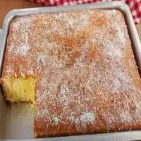 BOLO DELICIOSO DE MAIZENA COM COCO