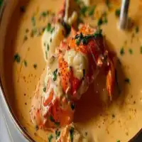 Creamy Lobster Bisque