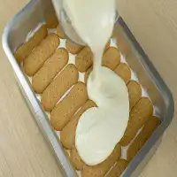 Sobremesa fácil e barata feita com poucos ingredientes