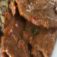 Lagarto na panela de pressão pronto em poucos minutos