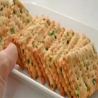 Como hacer Galletas saladas ¡Crujientes! Receta perfecta con cebolla de verdeo