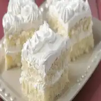 Irresistible Heavenly White Snack Cake