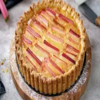 Tarte à la rhubarbe : 👍😋