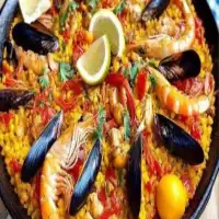 Paëlla fruits de mer, chorizo et poulet de Patou