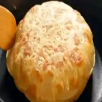 Il reste 5 minutes ! Mélangez simplement la farine et l’eau ! Il se gonfle comme un ballon ! Sans levure