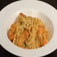 Spaghetti aux crevettes et à l’aneth