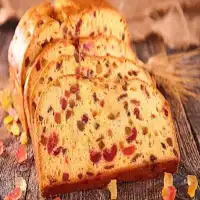 Pastel de manzana y almendras con salsa de caramelo