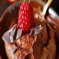Mousse au Chocolat Express : Un Dessert Simple et Indémodable