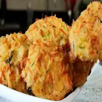 Sem fritura: bolinho de arroz assado bem mais leve e sem gordura