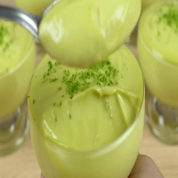 Sobremesa de abacate com uma textura incrível e apenas 4 ingredientes