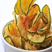 Chips de abobrinha com casquinha crocante, é muito saboroso e saudável