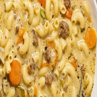 One-Pot Macaroni Cheeseburger Soup