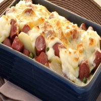 Linguiça com Batata e Queijo Derretido