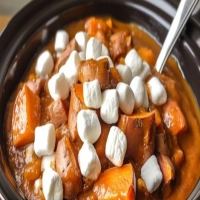 Crockpot Sweet Potatoes with Marshmallows