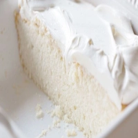 Irresistible Heavenly White Snack Cake!