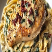 Poulet à l'Ail Toscan avec Pâtes Crémeuses aux Épinards