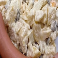 Salade de pommes de terre et saucisses