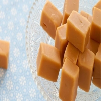 Quadradinhos de Doce de Leite com 2 ingredientes