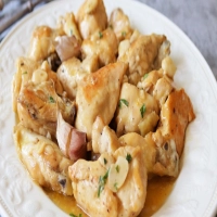 Cómo hacer pollo al ajillo ¡Una receta muy facil con un sabor increíble!