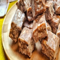 Que tal uma sobremesa prática, pra adoçar o dia? O pé de moça cremoso é a melhor escolha! 