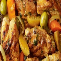 Tajine de poulet au citron confit et aux olives