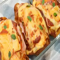 Parmegiana de frango turbinado com queijo e presunto que vai conquistar toda a família
