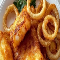 Would you eat this tremendous crispy cod golden onion rings platter!