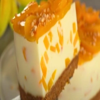 Bata o leite condensado com os pêssegos! Todos estão à procura desta receita de sobremesa sem assar