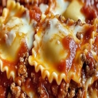 Would You Eat This Easy Crockpot Ravioli Lasagna