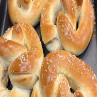 Homemade Soft Pretzels 