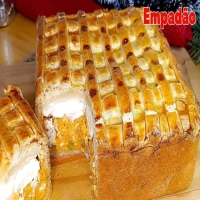 Empadão de frango grande com uma massa que nunca dá errado