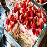 Strawberry Cream Cheese Icebox Cake Recipe