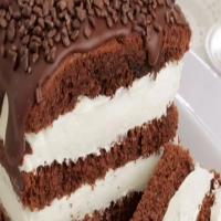 Bolo de leite em pó com avelã