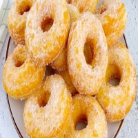 Beignets frits à la levure chimique : un régal de carnaval moelleux et délicieux