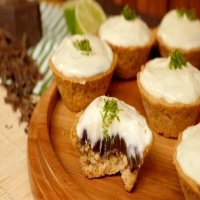 Tortinha limão com brigadeiro
