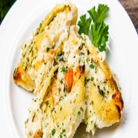 Seafood Stuffed Shells