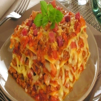 Lasanha à bolonhesa com bacon