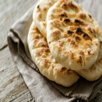 Faço esse pãozinho quase todo dia pra levar pro trabalho, apenas 3 ingredientes