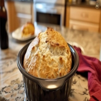Easy 2-Ingredient Slow Cooker Beer Bread Recipe