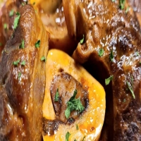 Ossobuco com Caldo de Carne e Ervas Finas