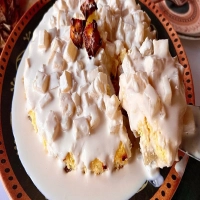 Bolo gelado de abacaxi sem farinha e sem açúcar