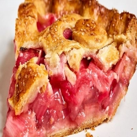 Old-Fashioned Rhubarb Pie
