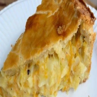Empadão de frango com massa que desmancha na boca uma delícia simples e fácil de preparar