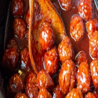 Slow Cooker Grape Jelly Meatballs