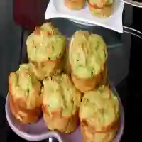 Muffins aux courgettes et au fromage